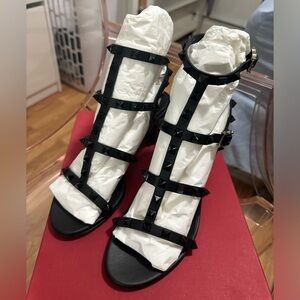 Valentino Garavani stud Heel Sandal